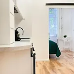 Premium & Quiet Next To Main Square شقة كراكوفيا