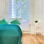 Premium & Quiet Next To Main Square شقة