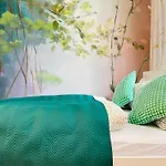 Premium & Quiet Next To Main Square Apartment *