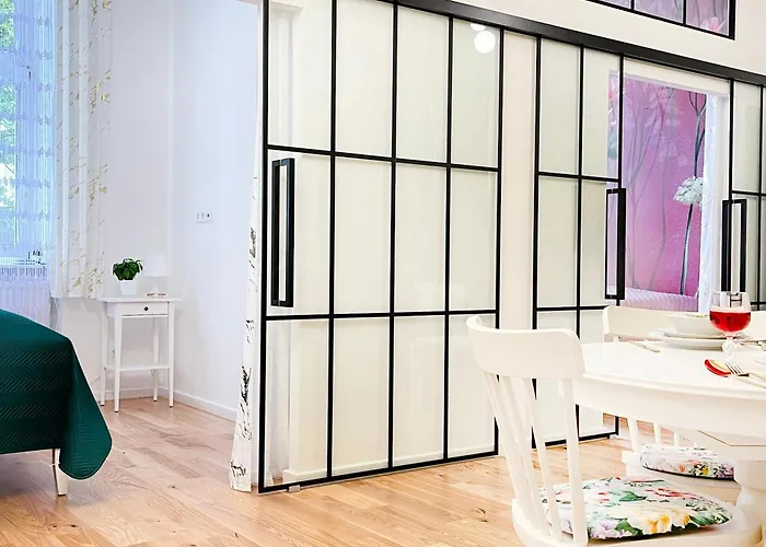 Premium & Quiet Next To Main Square Apartament