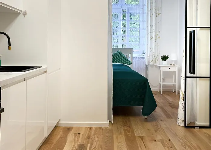 Premium & Quiet Next To Main Square Apartament