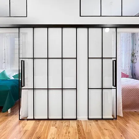 Premium & Quiet Next To Main Square