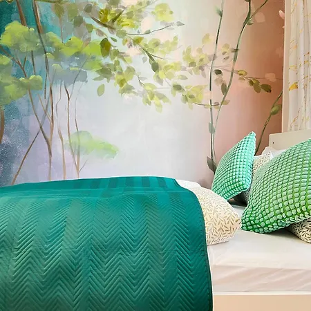 Premium & Quiet Next To Main Square Apartman *